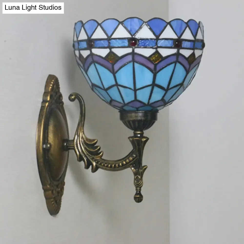 Mediterranean Brass Wall Sconce – Elegant Geometry Cut Glass Shade for Corridor Lighting