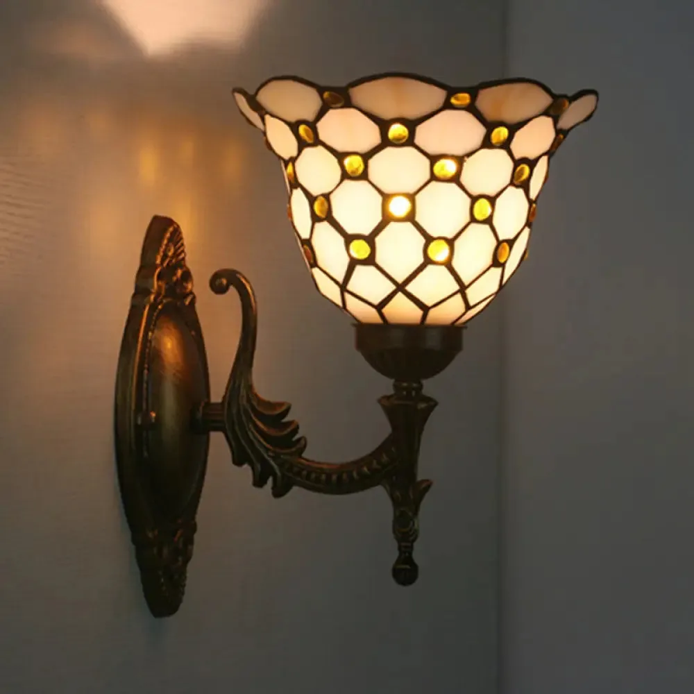 Mediterranean Brass Wall Sconce – Elegant Geometry Cut Glass Shade for Corridor Lighting